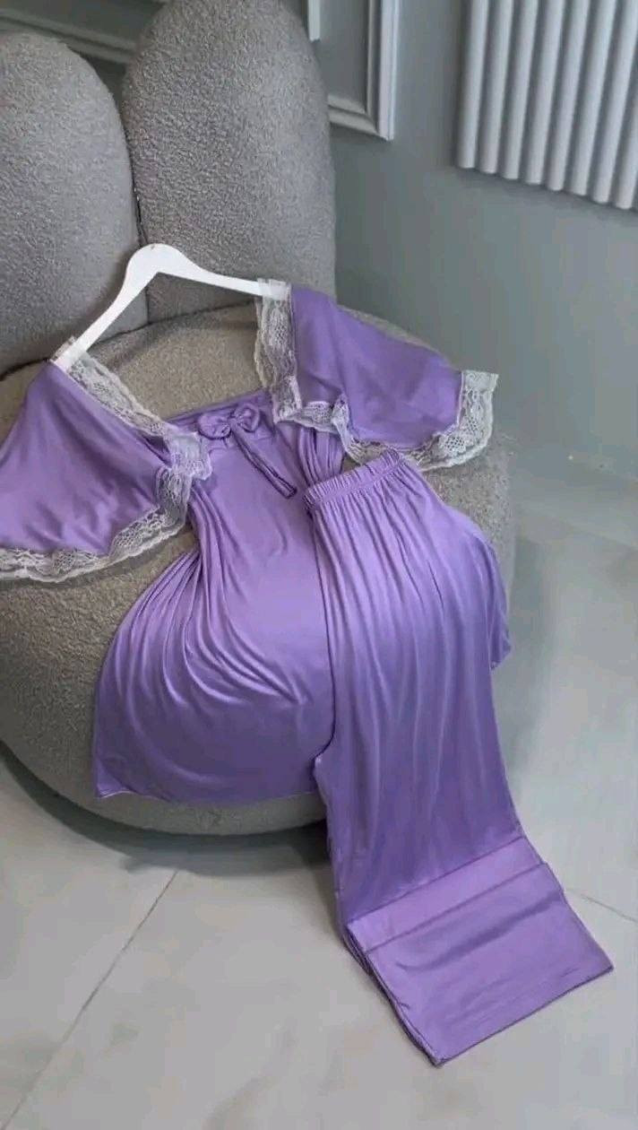 ‏💫💎 أزياء ضوء القمر 💎 💫

💎تراك نسائي  دانتيل ردن فراشه 
🧵الخامه فانيلا زبده  الاصلي فول ليگرا 💯
📏القياسات فري سايز
 يلبس وزن من 50 الى 85 كيلو 
💰سعر الدرزن 12 قطعه 66 الف

للحجز والتواصل 📲📞
*********** واتساب
قناة تليڪرام 
https://t.me/cjigfdbmlooq

‏
