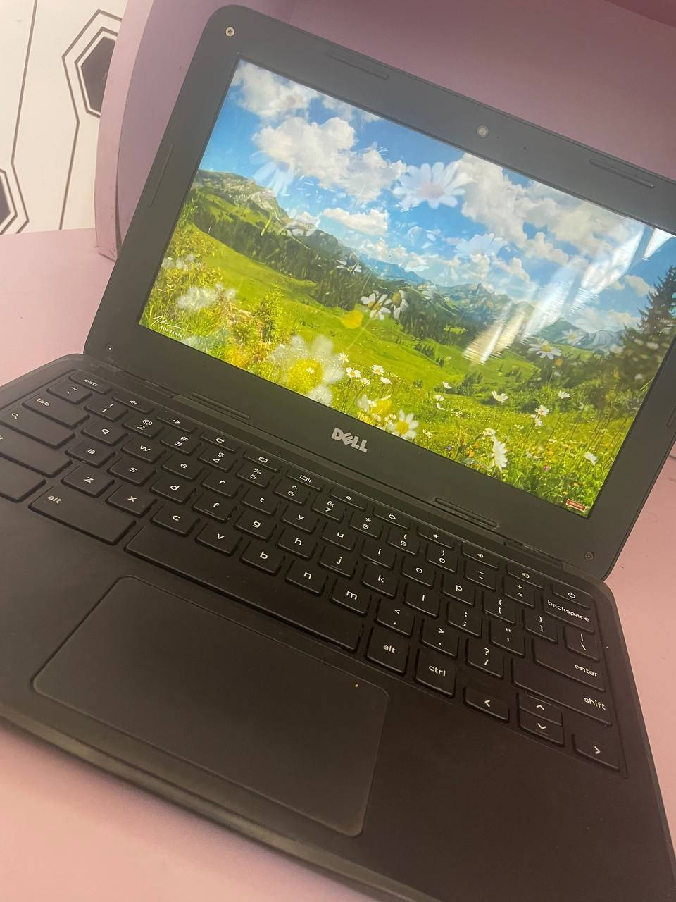 عملي ورخيص لابتوب للدراسة
إذا كنت تبحث عن لابتوب عملي ورخيص يلبي احتياجاتك اليومية الأساسية مثل التصفح ، جميع مواقع التواصل ، يوتيوب ، العمل على البرامج المكتبية، وحضور المحاضرات عبر الإنترنت، فإليك هذا اللابتوب الذي يوفر أداء جيداً بسعر رخيص 
مواصفاته : 
الرام 4
الهارد 16
المعالج انتر سبيرون 
منافذ يو اس بي 2
منافذ تطوير الرام 
60HZ
كل هذا وبسعر ٧٥ الف شامل التوصيل ،


**إذا كنت صاحب هذا الإعلان وتريد حذفه لأي سبب، رجاءا أرسل رسالة إلى الدعم الفني**