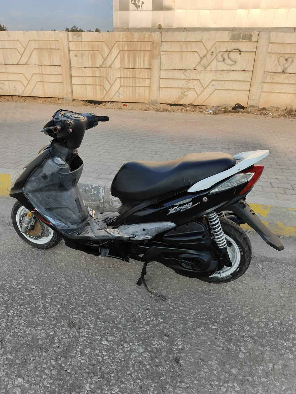 سيام ياباني نضيفة جدا وكاملة سلف هندر كهربائيات بريك تايرات جدد لايت زنون مكينة فوك الممتازة نكرة سلف ترايك للنجف سعر 550 الف ***********
