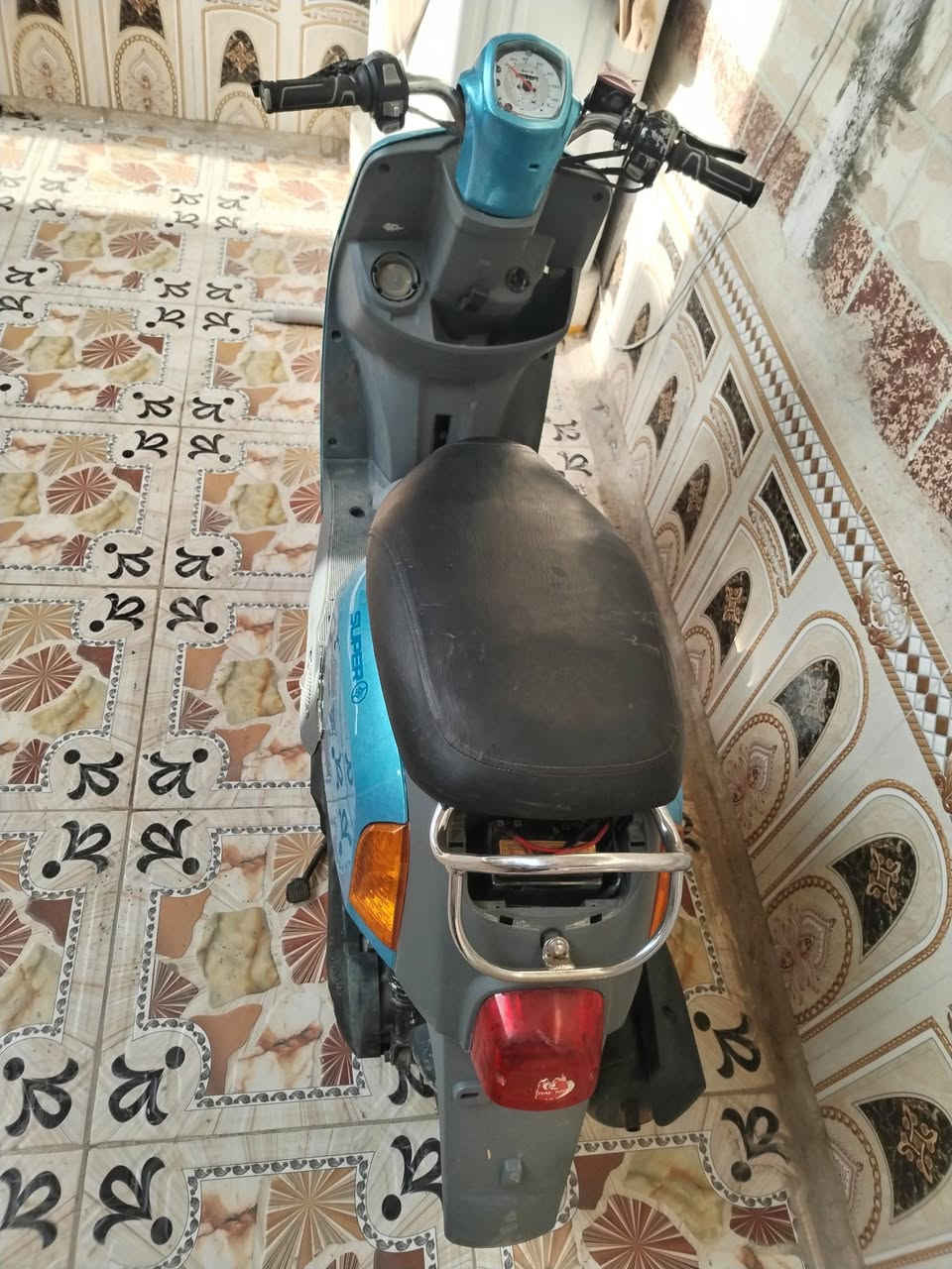 سلام عليكم دراجه بوليسي نوزل نكره سلف كهربائي كله شغاله تعال وشوفه وفحص وقتنع بيك خير وتلل ومفتوح دراجه بس صافيه وخير من الله مال جناي محل علاوي ابن محمد سماوه خشابه مقابل سفان سعره 750 لشراي بيه مجال *********** واتساب نضافه احله من صور تعال وشوف
