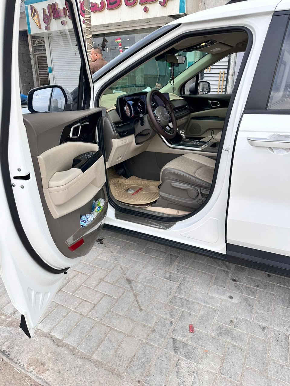 سلام عليكم خوان سيدونه ٢٠٢٣ كوري مكينه ٣و٥٠٠ جديده ماشيه ٤٠ الف جاهزه للخير بسمي مكاني بصره ٣ قطع صبغ بكوريه بدون معجون وسعر ٢٧٥ وبيهه مجال للتواصل ***********
