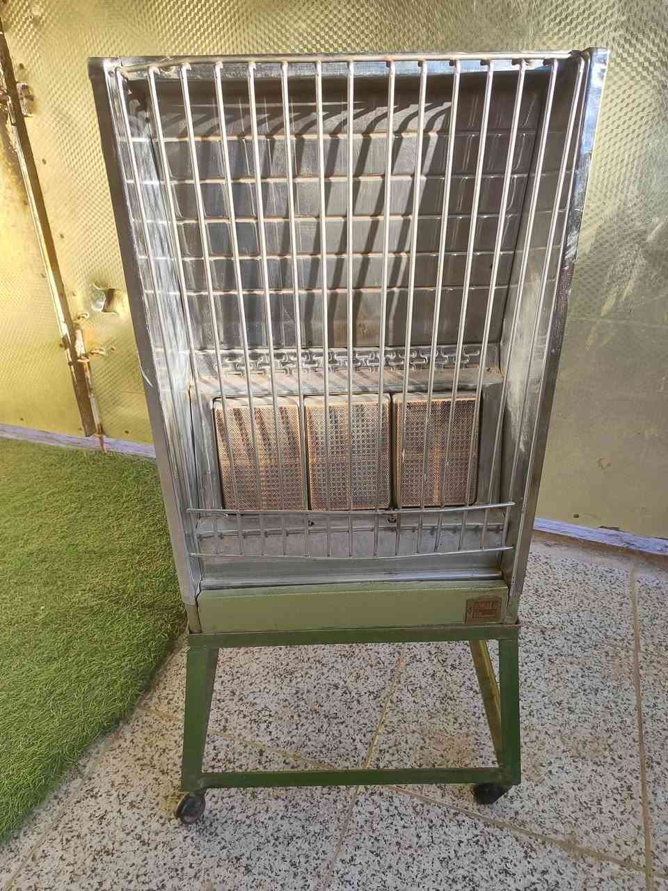 للبيع بنكه نظيفه استخدام قليل ب60
صوبه غازيه الوحده ب60
صوبات كهربائيه الوحده ب60 
صوبه الكخربائيه الحمره ب30
الكاه شغالات وجنهن ورد 
مكاني حله يوجد توصيل 
***********
