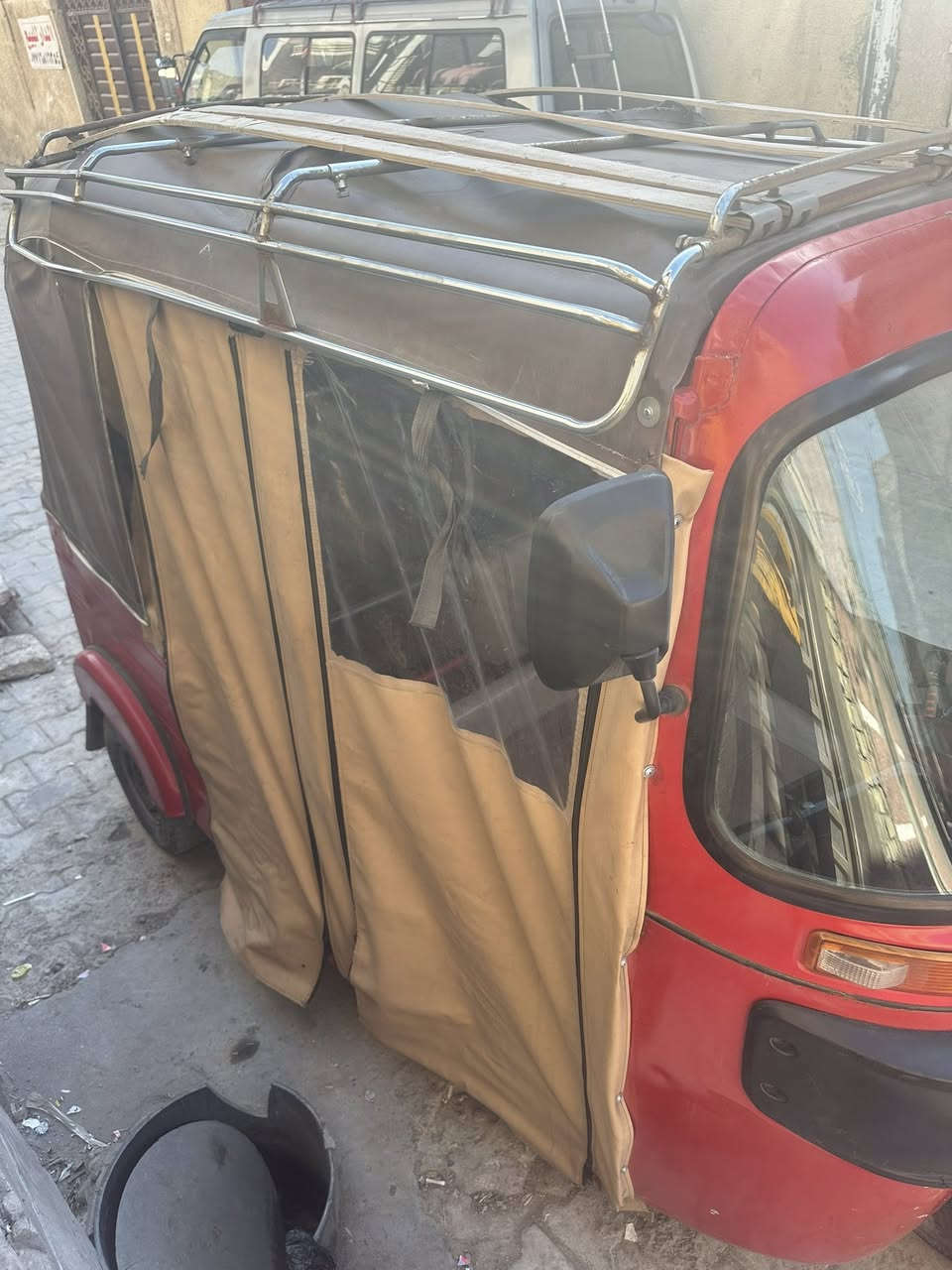 سلام عليكم تكتك للبيع مديل 2018 بسمي سنويه ورقم تحويل مباشر سعرها (5250) مكينه مال عشرين كبل للشغل مكان بغداد مدينه الصدر ***********
