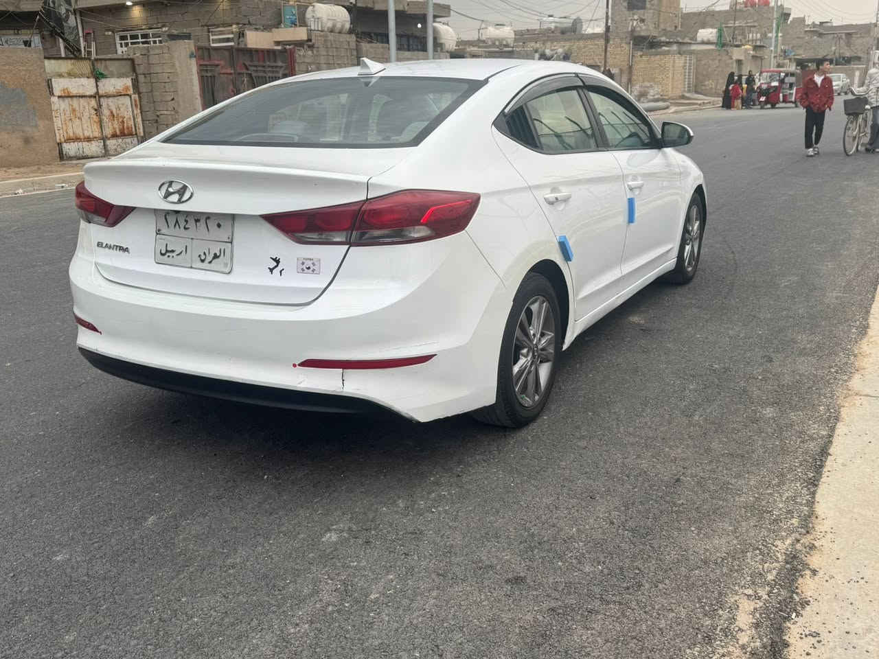 السلام عليكم 
للبيع النترا 2017 
رقم ارييل تحويل مباشر 
موصفات
تخم تاير 
شاشه 
كامره خلفيه 
تحكم استيرن 
مثبت سرعه
مودات قيادة سبورت، ايكو، ؏ــآدي 
السياره جديده داخله كلين السونار مرفق بــ منشور 
السعر 116 وبيه مجال 
الرقم ***********
العنوان بغداد
