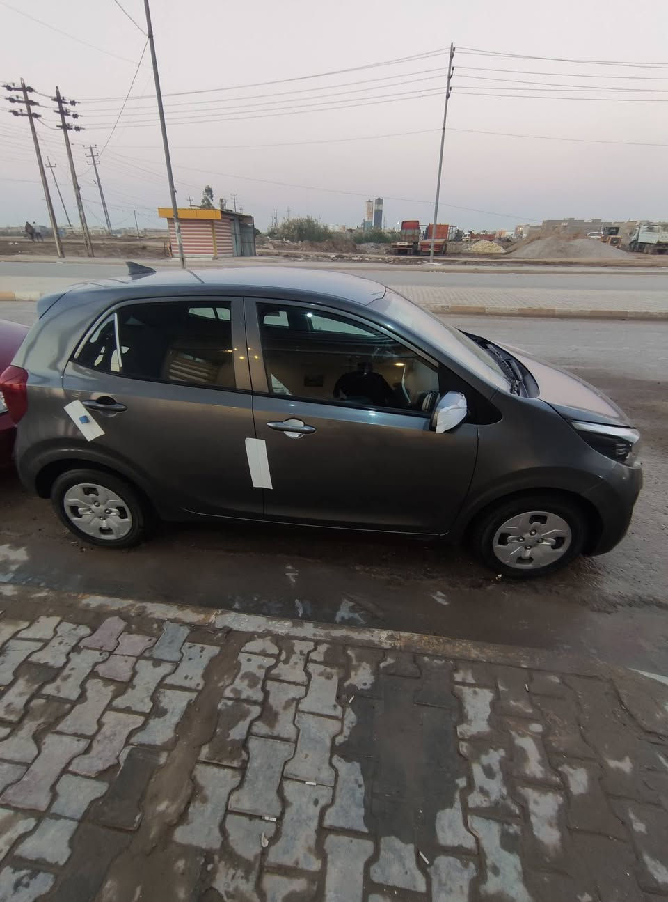 السلام وعليكم
كيا بيكانتو موديل ٢٠٢٣ بدون رقم 
خليجي مكينه ١٦٠٠:وكير اوتو 
بيه رشات صبغ مال خليج 
ماشيه ٢٣ شاشه وكامره 
السعر ٨٨ وبيه مجال قليل المكان كوت الخاجيه  
***********
