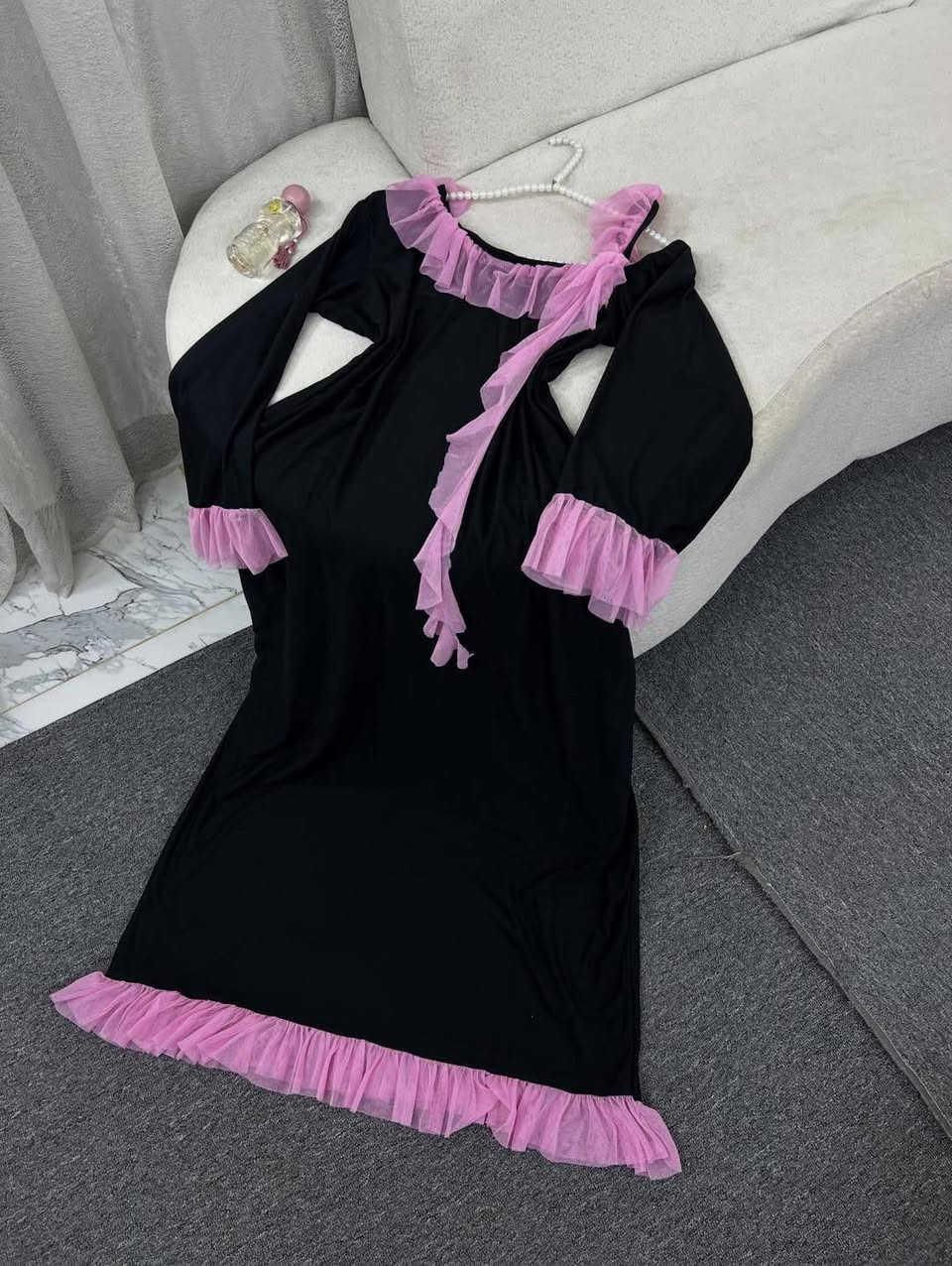 من كولكشن العيد الجميل 🥹♥️♥️
بيجامات فاخرة تجنن بالألوان راقية 
خامه ممتازه كوالتي عال جدا
قالبه هاف يخليكم تقطرون انوثه🤌🏻♥️
توصيل 3 جميع المحافظات


**إذا كنت صاحب هذا الإعلان وتريد حذفه لأي سبب، رجاءا أرسل رسالة إلى الدعم الفني**