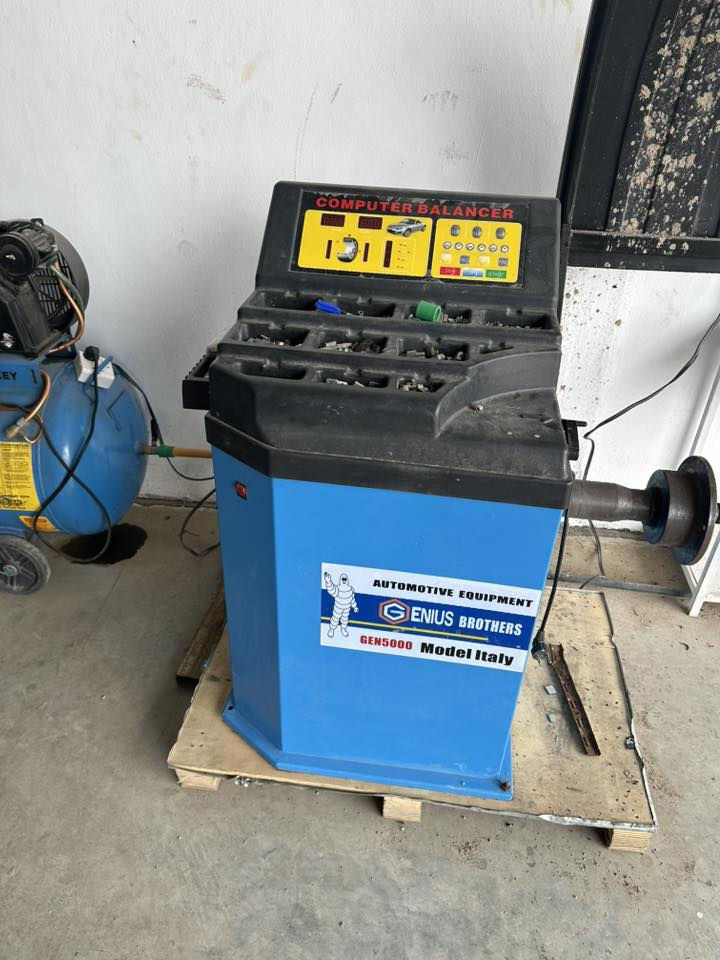 السلام عليكم غراض بنجر مع العده كامل
للبيع مال تعزيله 
ملاحضه البيع شلعه رحمه للواديكم لا احد يتصل ع قطعه واحده 
ابيع شلعه ما مستخدات شهر 

المكان ديالى بعقوبه الصناعه الثالثه 
السعرخاص 
للتواصل 
***********
