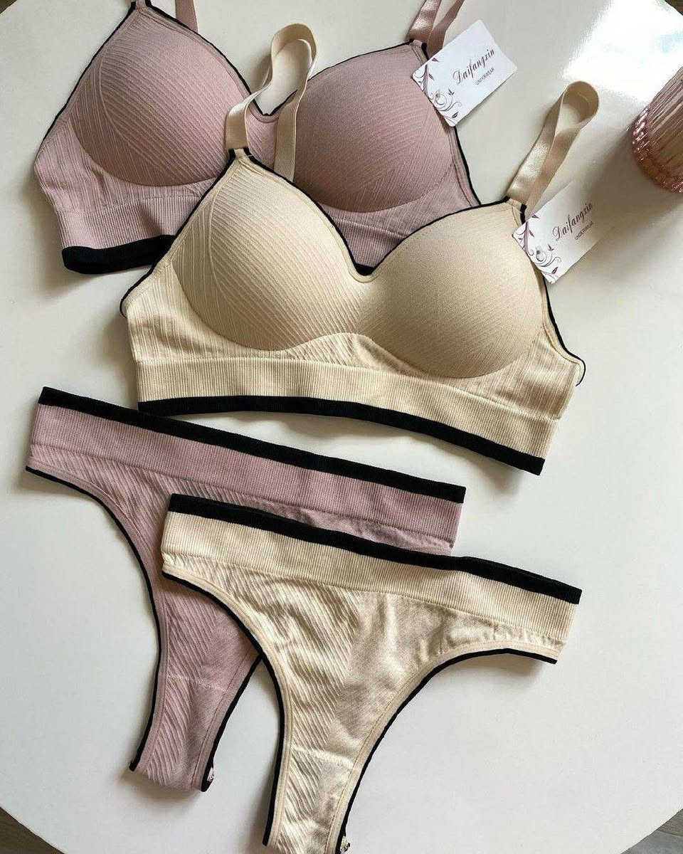 #جديدنا لاينتهي👙
سيت ملابس داخلي نسائي👙
درجة اولى…
لحمالة اسفنجة بدون عظم 
كوالتي عالي وخامة راقية✔️
✨ قطعه واحده  مسطح ماتبين تحت ملابس 
✨القماش تركي درجه اولى 💯🇹🇷
✨مريح جدا بالبس  
✨وتسمح بمرور الهواء 

القياسات :- (F) فري سايز
 يلبس من قياس
32الى36 
5الوان متوفرة:-
(-بصلي-بيجي-بنفسجي -اسود-سمائي)


**إذا كنت صاحب هذا الإعلان وتريد حذفه لأي سبب، رجاءا أرسل رسالة إلى الدعم الفني**