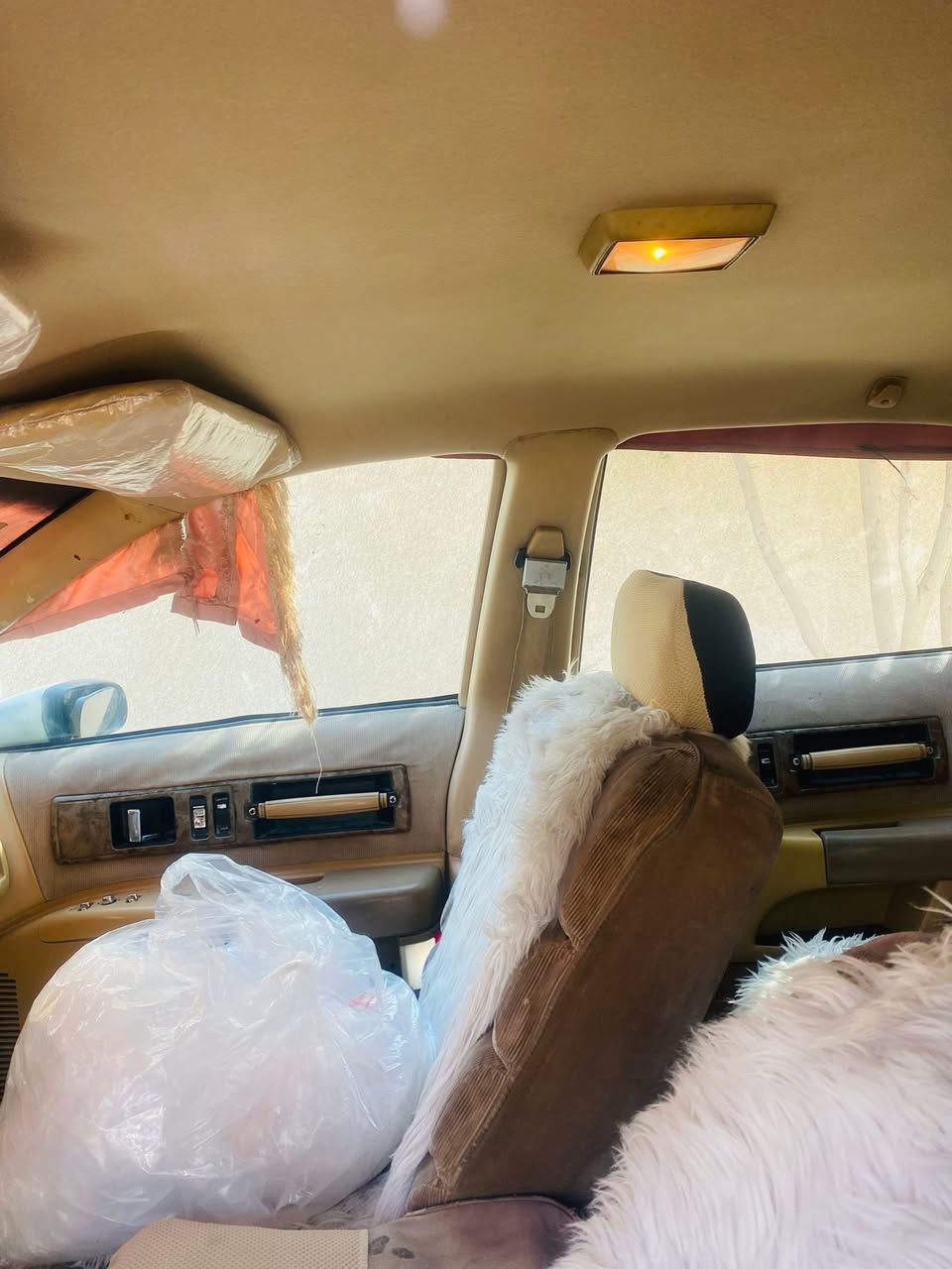 سلام عليكم سياره دولفين للبيع مديل 92 بروك هام السياره مكفوله من الكص والضربه صبغ جماليه فقط تجي وتشوف بعينك مكان كربلاء السعر عل خاص***********
