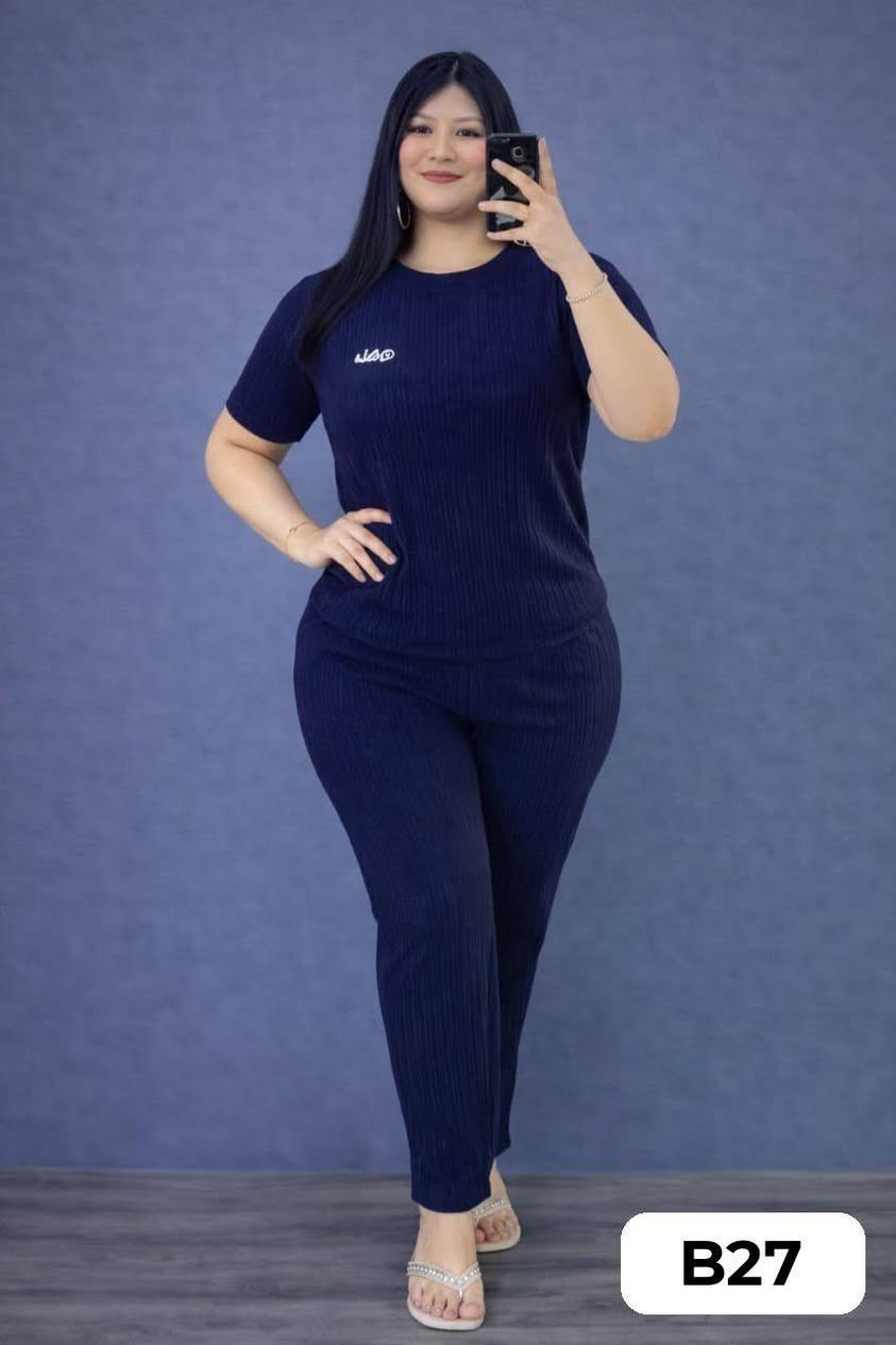 تراك طويل نص ردن
الخامة فانيلة كريشة 
فري سايز يلبس لحد وزن ٨٥ 
السعر 8 القطعتين 15
التوصيل بغداد 5 المحافظات 6


**إذا كنت صاحب هذا الإعلان وتريد حذفه لأي سبب، رجاءا أرسل رسالة إلى الدعم الفني**