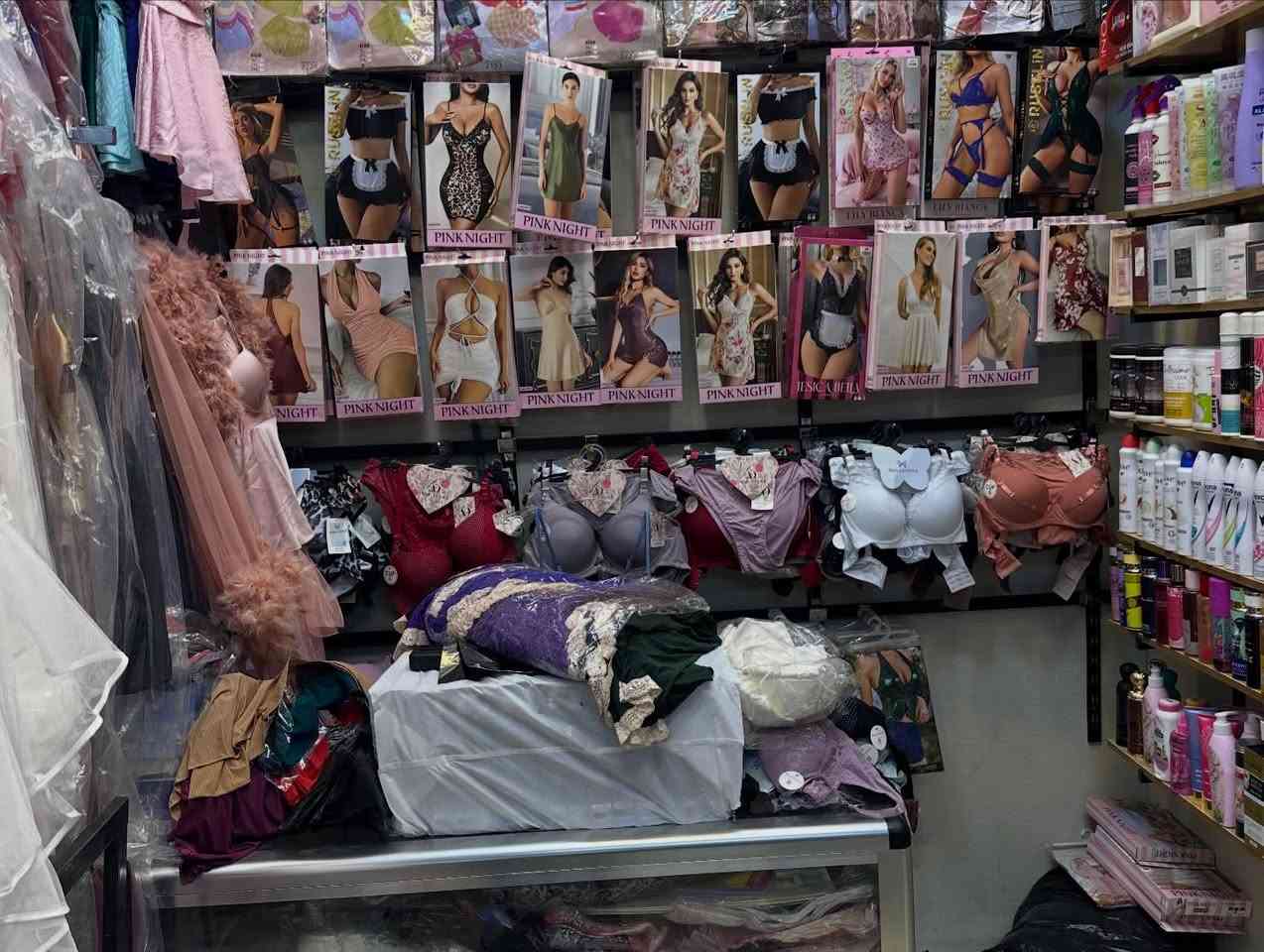 جديدنا / شهد لانجري #تجهيز عرايس مكياج عطور ملابس داخليه باسعار الجملة#بغداد/ سوق الحرية الثانيه


**إذا كنت صاحب هذا الإعلان وتريد حذفه لأي سبب، رجاءا أرسل رسالة إلى الدعم الفني**