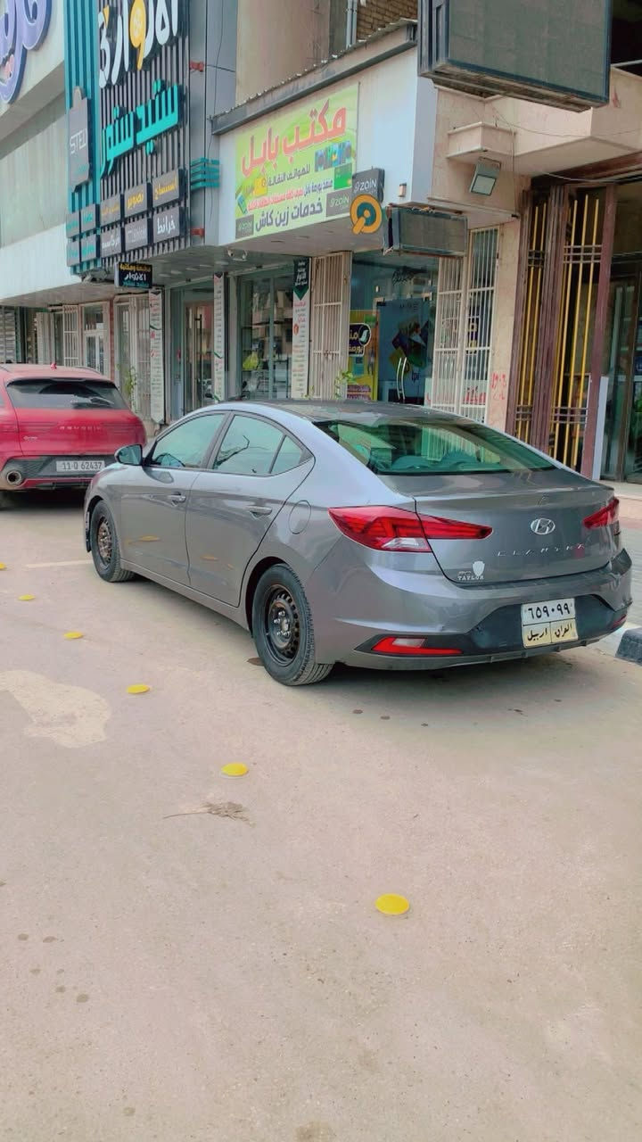 للبيع الانترا موديل 2019 الشكل الجديد السياره كفاله بدون ارباك فقط دعاميه ونص البنيد صبغ نفسه السياره جاهزه تخم تاير مكينه منظومه تبريد كله جديد سنويه ما صاقطه تريد وكال او تحويل مباشرتااا مكينه دوش المرغوب حجم المكينه 2000 مكان السياره ب الحله السعر 130 الاتصال ***********
