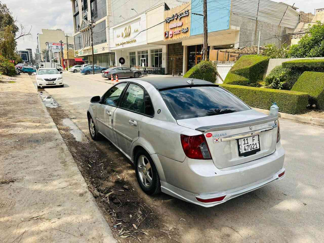 السلام عليكم 
للبيع اوبترا 
موديل 2007امريكي 
السياره مصبوغه عام جماليه
رقم بغداد الجديد
مكينه 2000
كير اوتماتيك 
كير محرك صدر تبريد تخم تاير السيارة جاهزه 
السعر52 وبيها  مجال 
عنوان بغداد حي الجامعه 
للاستفسار *********** القائم, الأنبار
