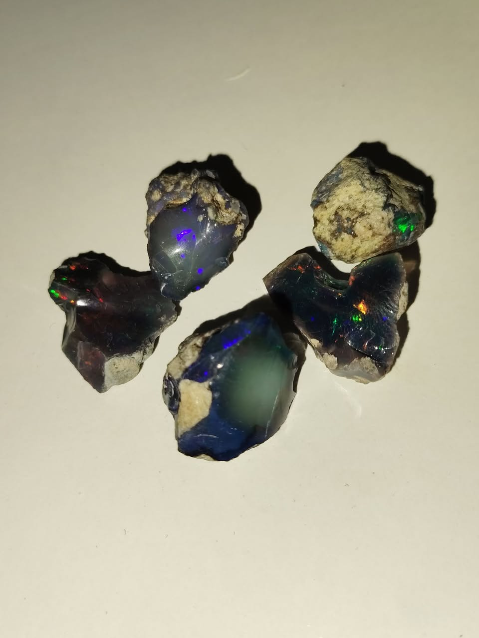 سلام عليكم 
احجار وبال اثيوبيا خام  5 احجار للبيع  
 للعلم لحجار ناعمه  مو خشنه


**إذا كنت صاحب هذا الإعلان وتريد حذفه لأي سبب، رجاءا أرسل رسالة إلى الدعم الفني**