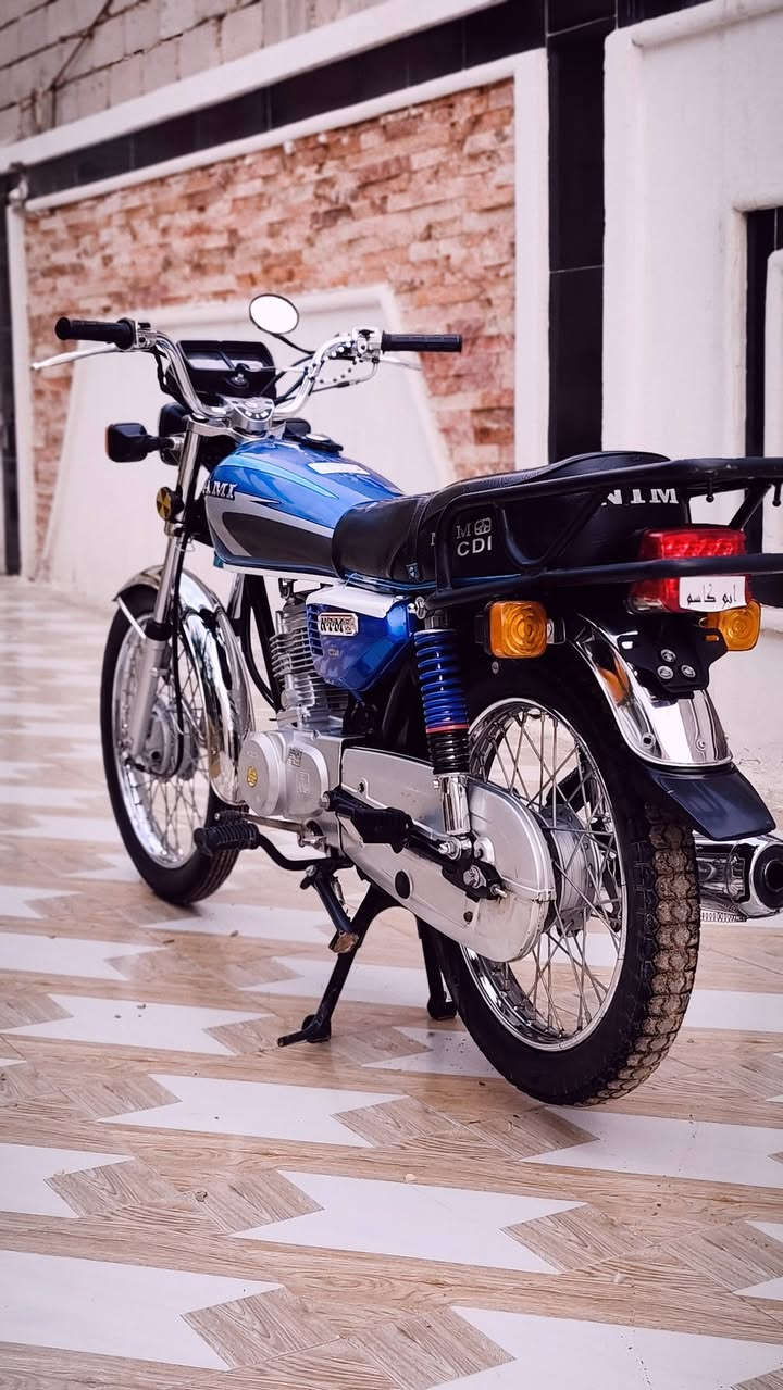 السلام عليكم 
دراجه نامه طبق الاصل شلامچه 
 موديل:2025
دراجه قمه النظافه من شلعه معدل ومحرك 
ومكفوله من كل شيء 
سعر :700
وبيه مجال قليل 
مكاني بابل قضاء القاسم 
رقم=***********
