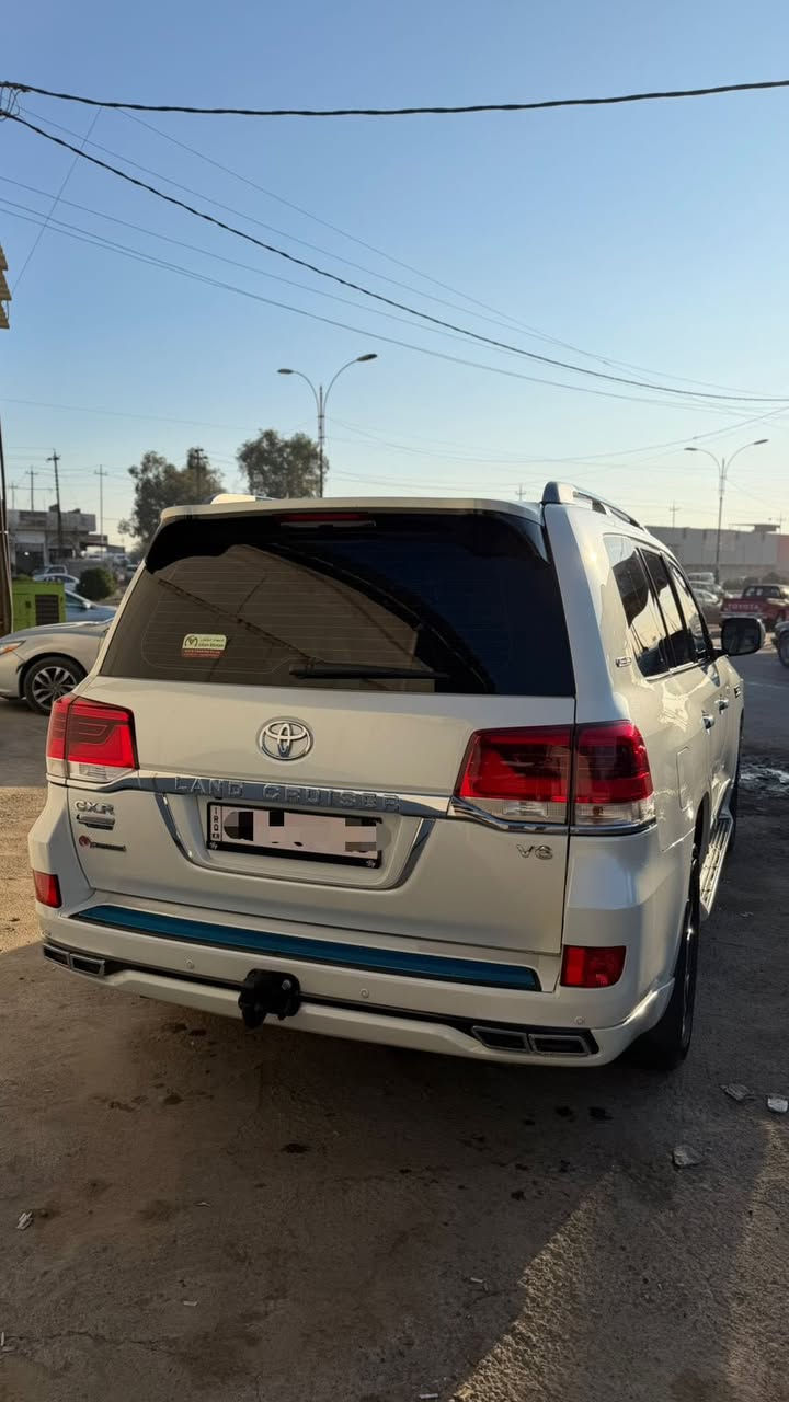 الاندكروز 2020شركة جيهان
باب اول GXR 
محرك 6 سلندر
فول ماشيه 86 حقيقي شرط
مكان موصل 
رقمه أربيل بسمي 
***********
