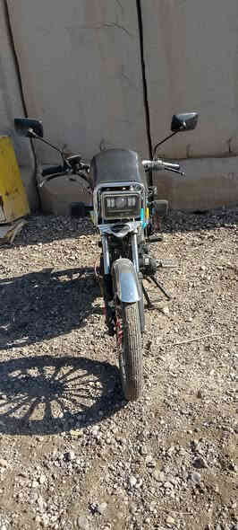 سلام عليكم شباب دراجه ايرانيه لبيع  مديل 26مكفوله ما عدا دبلات الاماميه نابحات دهن  كفاله عامه اوراق كامله لسعر 850 وبيها مجال بصيط ومكاني الدوره ابودشير ***********
