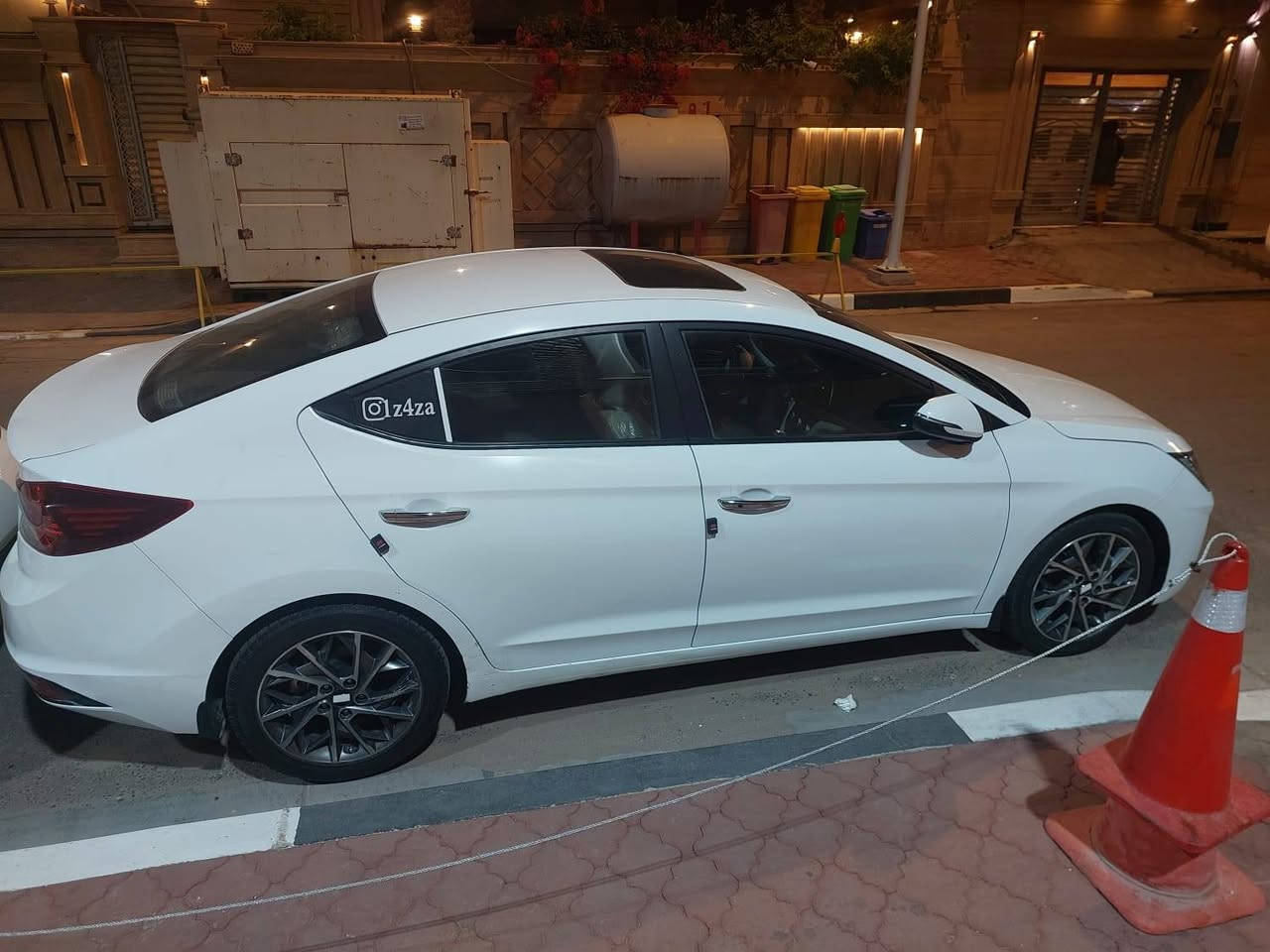 انتره20خليجيه اربيل سنويه منتهيه بسم شريكه بيهه صبق بنيدوشويه بلمدكر والباب مكفوله من ضربه مكينه 2000جديده حداديه وكير جددتواصل عرقم*********** ورقم***********سعر143ترهم مراوس 17 او18 البصرة, العراق
