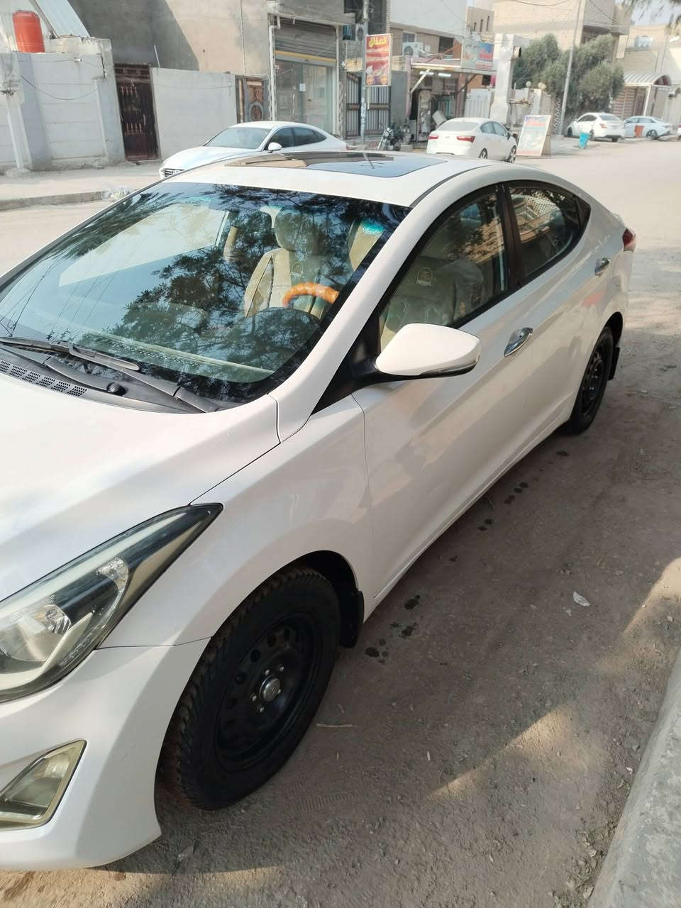 هونداي الانترا موديل 2014 اربيل رقم دولي جديد سنويه جديدة فول فتحة مري شفط گشنات جلد ماعدا البصمه بيها صبغ چاملغ سعرها 110 وبيها مجال للشراي يتفضل يتصل على الرقم ***********
