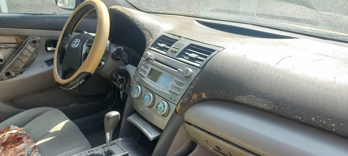 كامري8كندي ليبل واحد باسمي مشروع وطني سنويه ل30مابيه تبديل صبغ جديد بيه معجون بلقماره شرط مامكلوبه ولامكصوصه الكيريخربط السعر٤٥وبيه مجال الاتصال*********** السياره بكركوك
