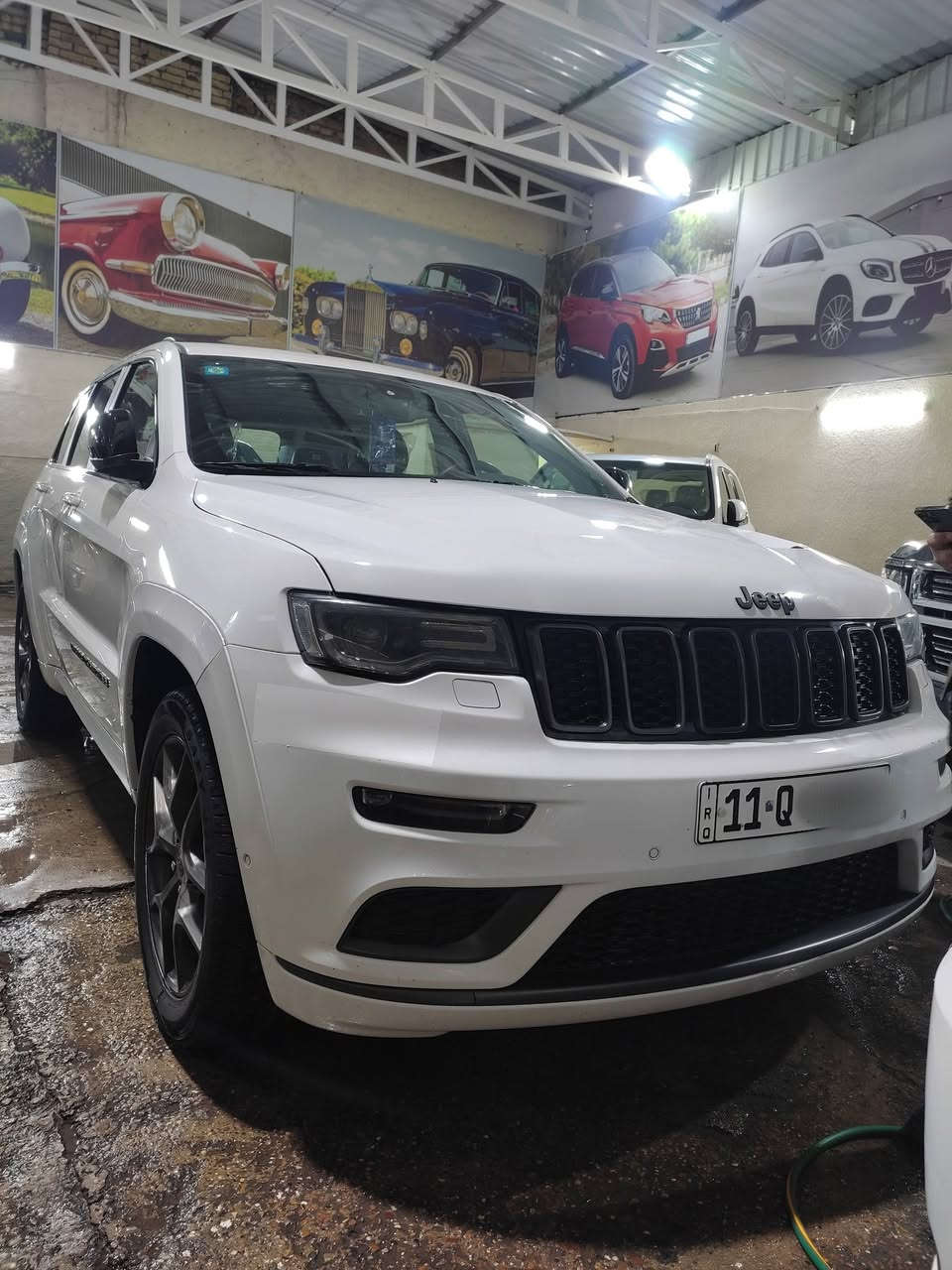 السلام عليكم للبيع جيب S 2020  خليجي مال شركة هارلم السياره جديده مكفولة كفالة عاممم السياره ماشيه 52 الف السياره بعد بل فابلون شركة  السياره فول الفول  صندوق كهرباء فتحات بنيد وباقي مواصفات الجيب المعروفه السياره جاهزة وباسمي وتحويل ثاني يوم للاستفسار الاتصال ***********
