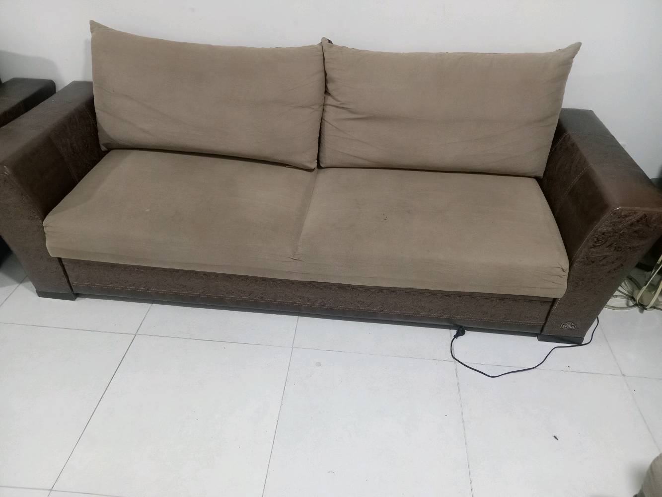 تخم قنفات تركي اصلي ماركه ابيكا هيكل حديد مغلون اصلي يمكن تفصيخ وش ه حسب الطلب سرير مع مخازن حسب الصور أعلاه سعر ٧٥٠ الف مع النقل داخل بغداد اي استفسار اتصل ***********