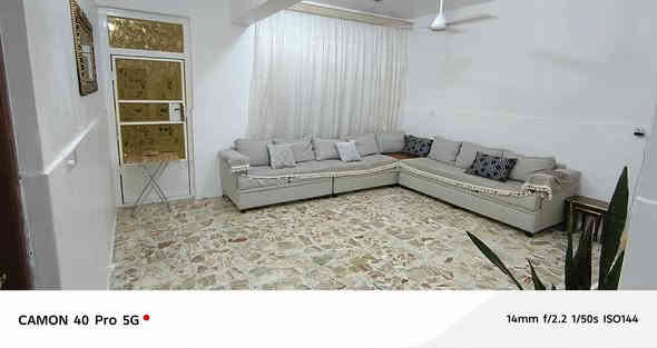 🏠دار سكن للبيع 🏠
عل مباده 
__
⭕العنوان:حي الفرات شارع الصب
  ⭕خلف؛الزيوت الالمانيه  
⭕موقع مميز _
____
🌿طابوصرف
🌿عكاده 
🌿عل شارع 10

♦️المساحة :200م² 
♦️الواجهة  10: متر
----------------
                     
تفاصيل الدار 🏠
___
🌿غرف نوم 2💯
🌿صالة 
🌿مطبخ 
🌿استقبال 
🌿مجمع صحي 
    
   #مكتب_صناع_المال_للعقار 
عنوان المكتب
الفرات شارع الصب قرب التسفيرات 
للاستفسار مراجعة المكتب اوالاتصال على الارقام 
***********
***********
