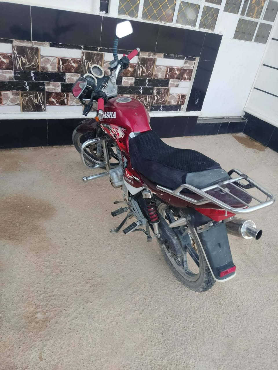 مكلف بل النشر ماطور هيوشه البيع ماطور وحلو ونضيف خوش ماطور مال جنيه السعر ٦٠٠وبي مجال شي بسيط ***********
