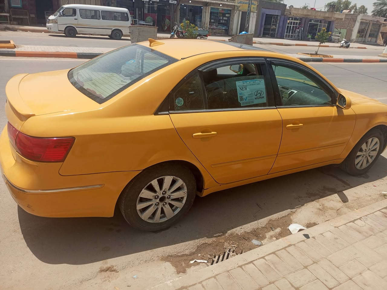 سوناتا مديل 2010 خليجي بيها جاملغ خلفي ظربته  بسيطه  مكينه وكير وتبريد وحداديه وتخم تاير شرط سنويه منتهيه وراعيها يريد مداور  مصفىره هيىه وغرامات مكانها سماوه ناحيه المجد 
اخوان اني مكلف الي يريد يتصل على راعيها ‏‪***********‬‏  الله يشهد مو الي لاتراسلني
