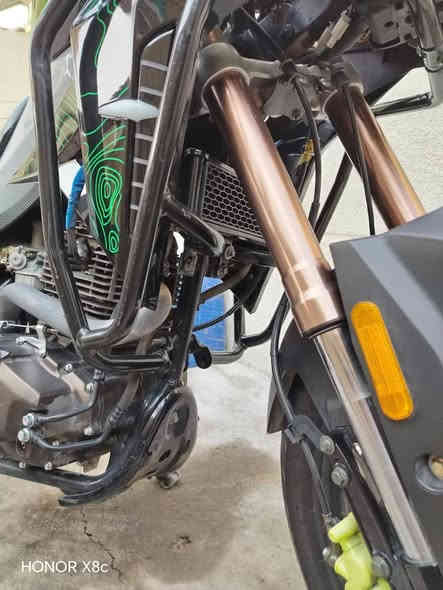 السلام عليكم دراجه دايوان ادفنجر 250cc  دراجه جاهزه وكامله من كلشي مناقصها شي تايرها الخلفي والامامي جوبلس منقصها شي الدراجه ماشيه ١٣ الف  سعرها ٣١٠٠ وبيها  مجال حك الجيه الدراجه للبيع فقط ما اراوس  رقمي
*********** وتساب فقط
