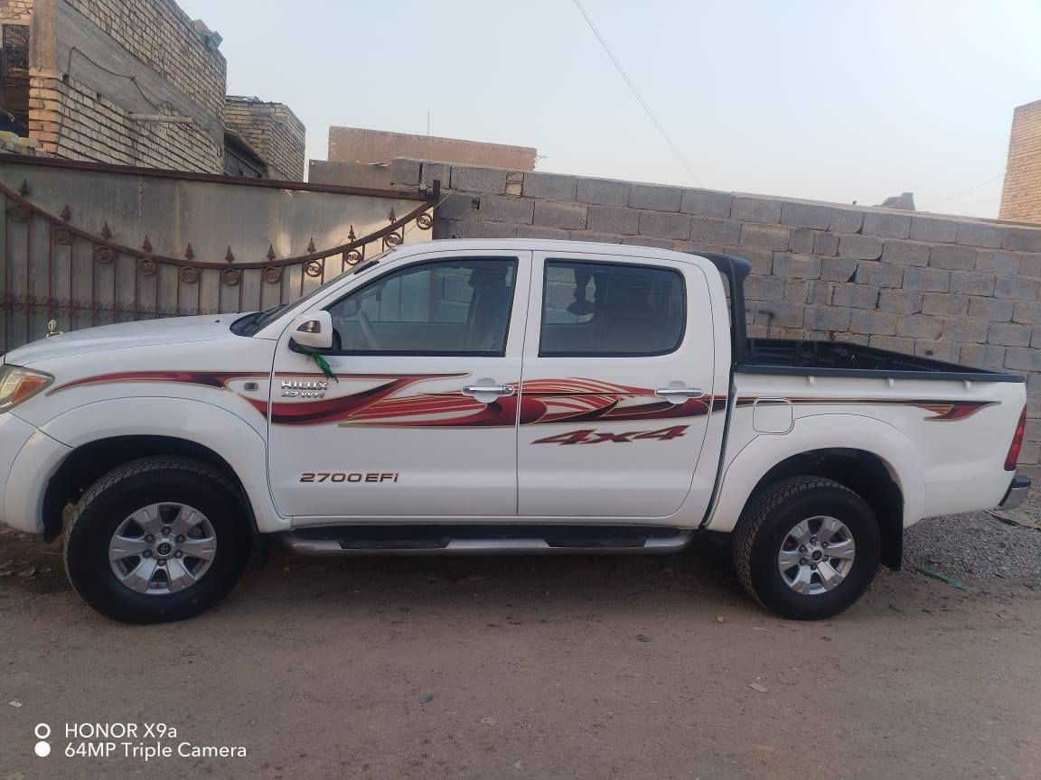 السلام عليكم من رخصه الأدمن المحترم للبيع فورويل موديل ٢٠٠٨كير عادي  رقم اربيل لسيارة مكفوله ظربه وصبغ وتبديل وفتح تخم تاير بل كارتون مواصفاتهه لسيارة سعودي أم لبطل تحكم مري اشارة بل مري تحكم لايت ولسعودي معروف مواصفاته السعر اتصل عل رقم ***********مكانهه بغداد
