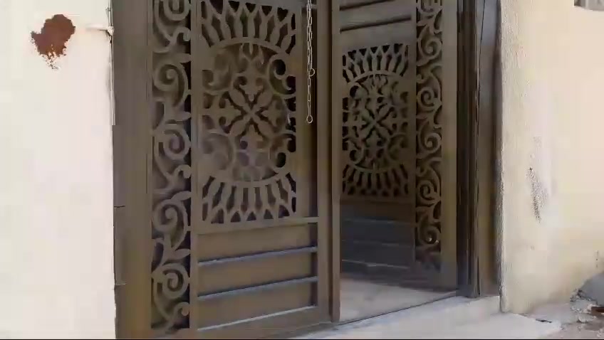 يا الله دار مساحته 100 متر للبيع العنوان والتفاصيل داخل الفديو عذرا السعر داخل الفديو غير صحيح للاستفسار الاتصال على الرقم ***********// سعر الدار 50 مع المجال
