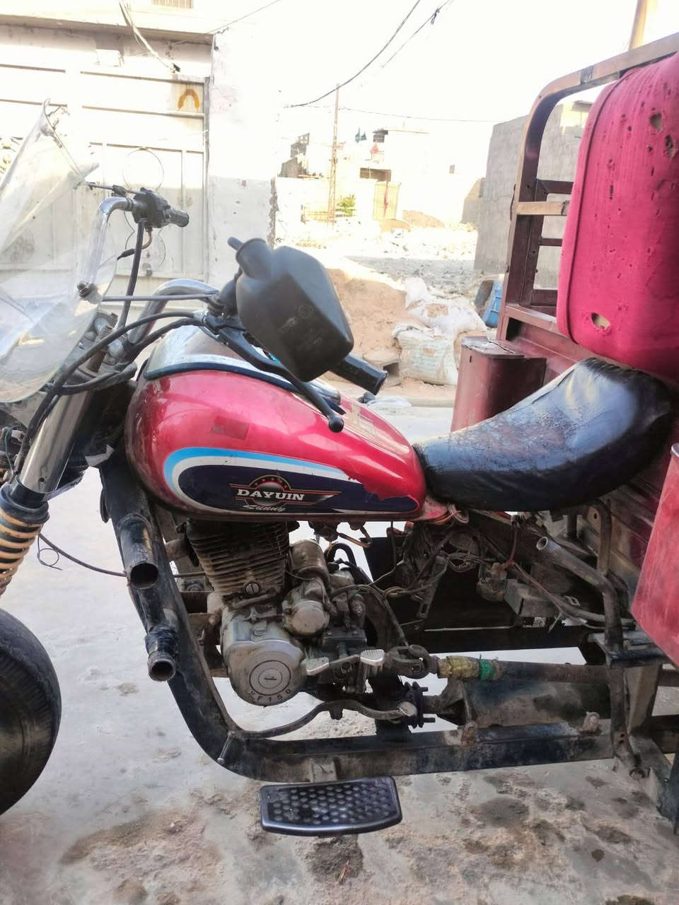 ستوته تاي وان سعرهه 600وبيهه مجال شغاله هندر اوراق موجوده


**إذا كنت صاحب هذا الإعلان وتريد حذفه لأي سبب، رجاءا أرسل رسالة إلى الدعم الفني**