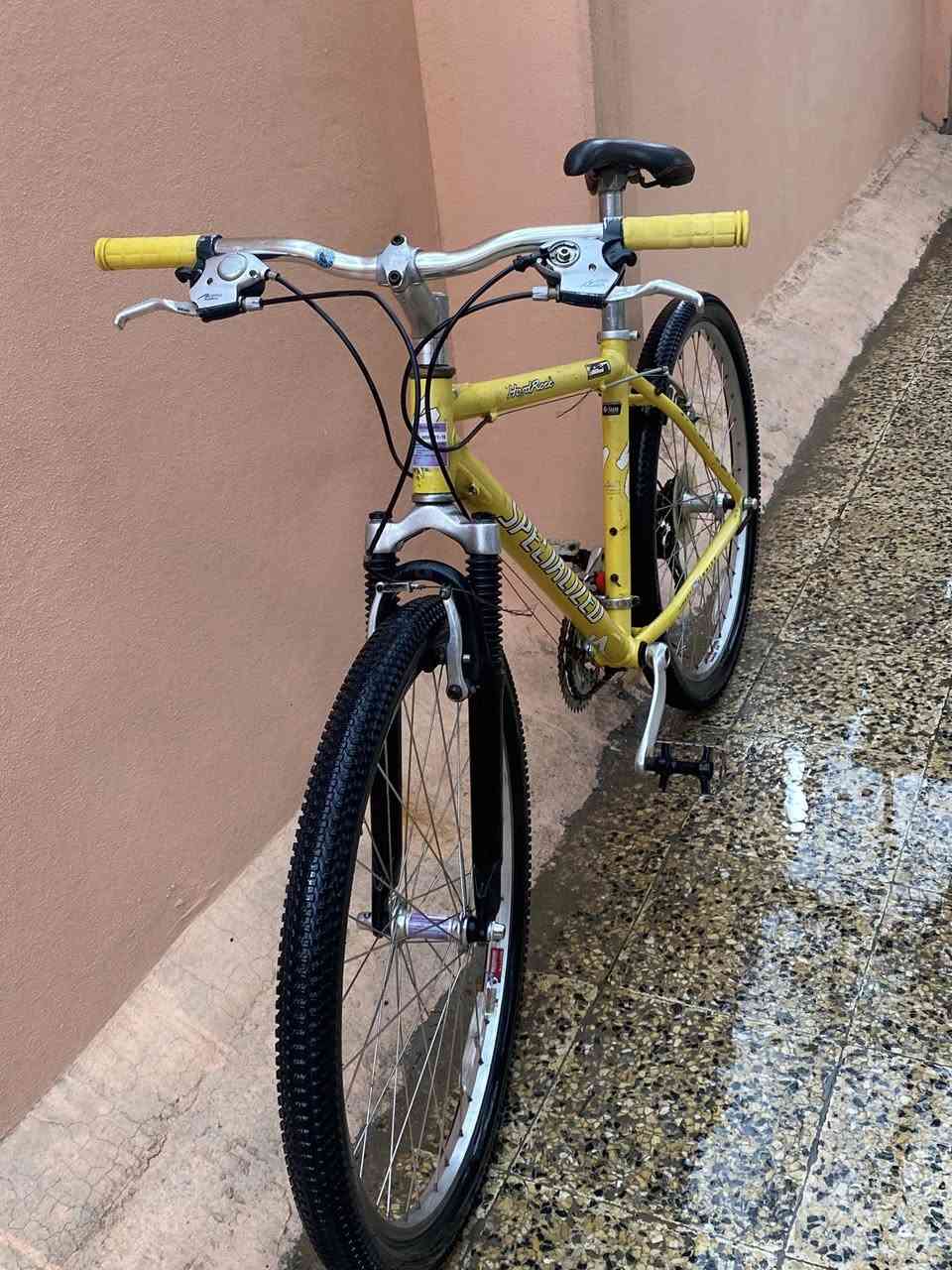 SPELIALIZED باسكل ماركه
الباسكل نضيف
دبل امامي 
كير خلفي +امامي 
بريك كلو شغال امامي خلفي 
حجم 28
فقط ينراد قمجه للكير الامامي 
باقي كلو شغال 
شراي راسل مو شراي لاتراسل ..

السعر:120 مجال بسيط 
للاستفسار:***********
موجود عل فيس ايضاً ✨🤍
