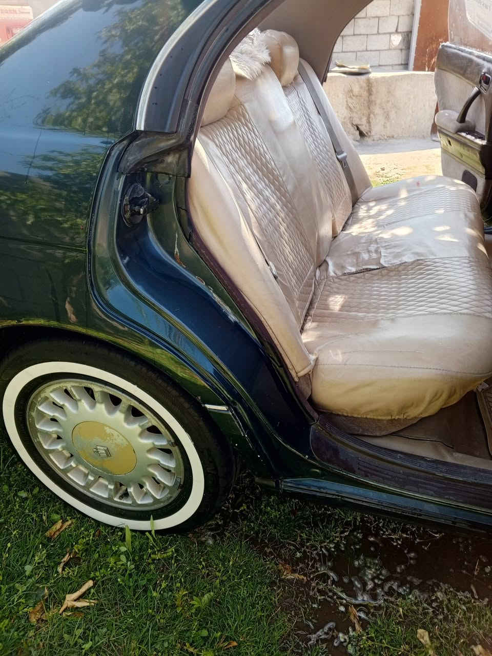 بطه منفصل  عنواني صلاح الدين موديل ٩٢ نضيفه. السنويه ٢٠٢٩ صاحبه موجود بسمي السعر ٥٣ بيه مجال الرقم ***********
