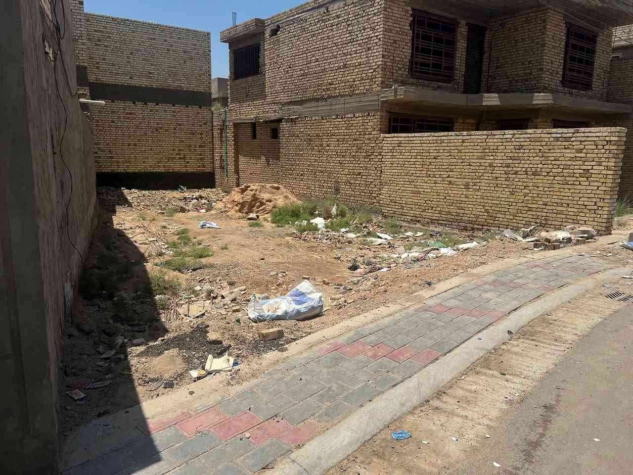 السلام عليكم
مكلف بالنشر 
قطعه ارض زراعي سند ٢٥  المساحه ١٤٠ م  واجه ١٠ م خدمات كامله تبليط وارصفه 
موقعه حي الصناعه قرب التانكي 
للاستفسار ***********
