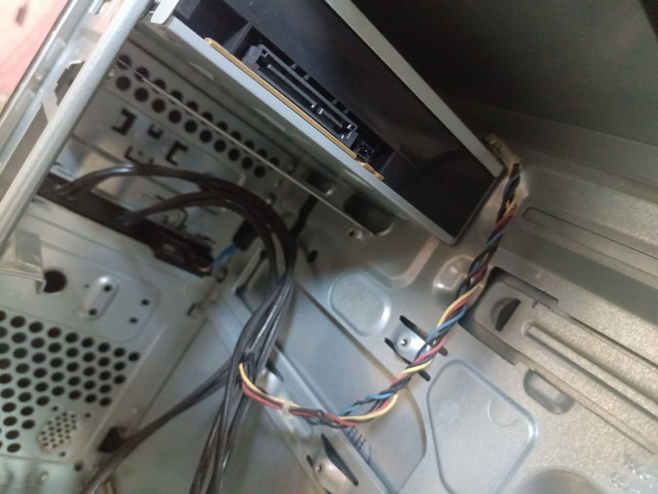 كيس فارغ وشاشه lg حجم 19 اثنينهن نضيفات بل نايلون
اكيس ب20
والشاشه ب25     مكاني بغداد حي الجهاد وعندي توصيل لكل العراق


**إذا كنت صاحب هذا الإعلان وتريد حذفه لأي سبب، رجاءا أرسل رسالة إلى الدعم الفني**
