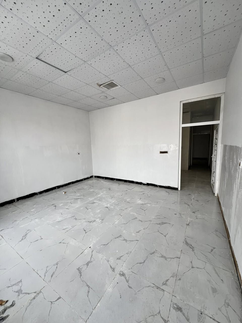 ١٠٠م سفر بوفروشتن له بارووتخانه پشت مستوصف ومدرسه كه سعرى(٢٩)مليون ومجالى زور كه م
***********
