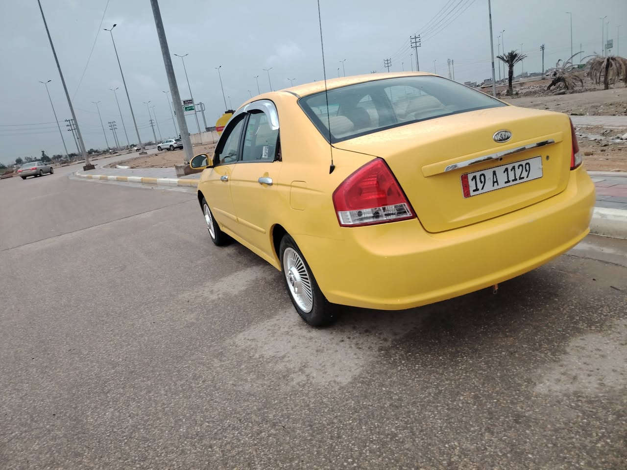 السلام عليكم سياره نوع سبكتره موديل 2009 السياره مكينه كير حداديه تخم تاير مكفولات حادثه باب العبري سياره صبغه جديه تبريد ثلج دواخل السعر 74وبيها مجال بسيط مكان جديده رقم كربلاء نكليزي مكان كربلاء ***********
