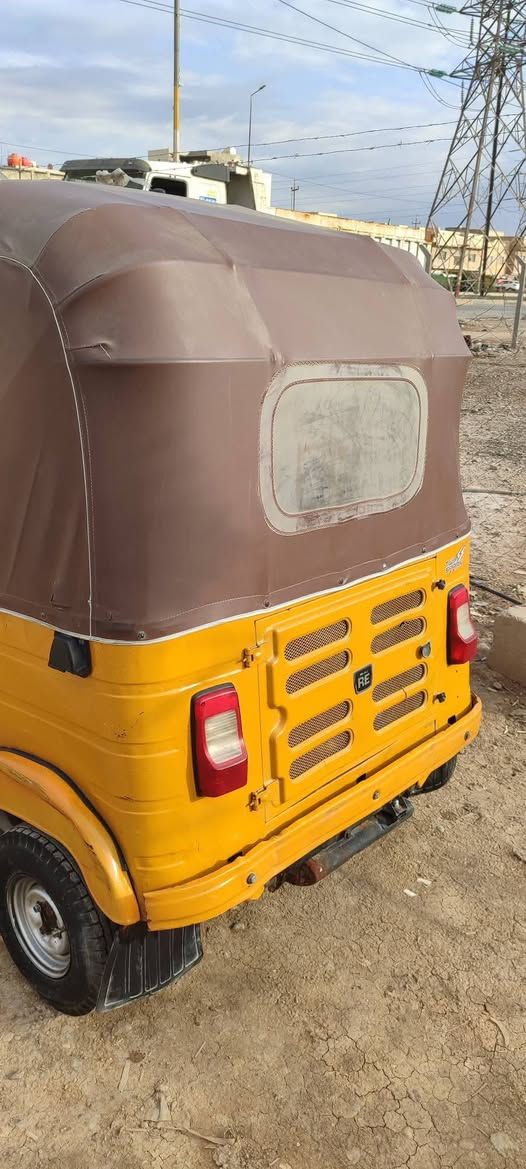 السلام عليكم تكتك للبيع  موديل 20 رقم و سنوية انكليزي بسمي تحويل مباشر  مكاني بغداد***********
