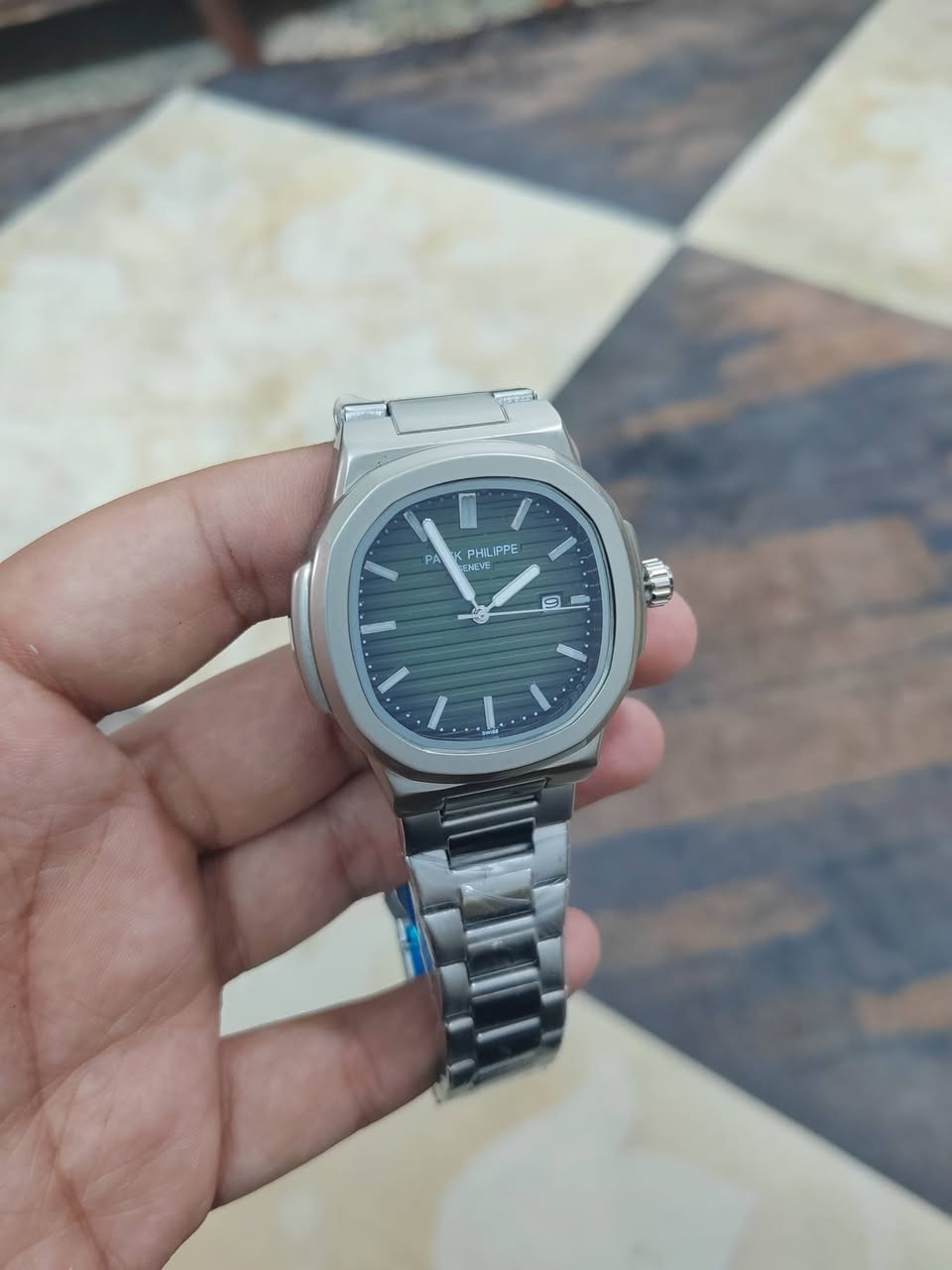 تخفيضات هائلة تصفية
علق تم على الصورة
او المراسلة واتساب
*********** واتساب
