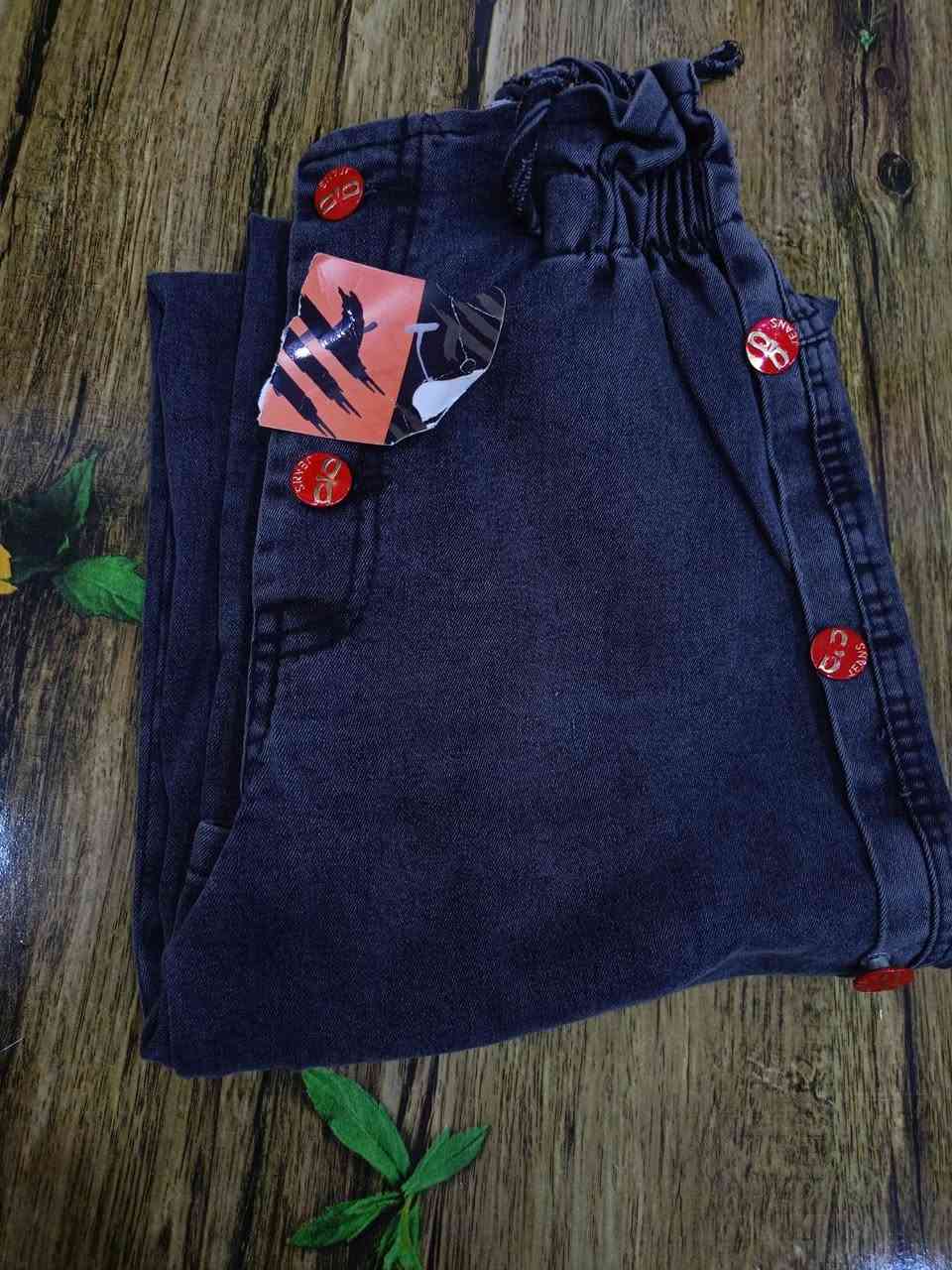 كيلوت بناتي

معه تشيرت خامه فانيله قطني ناعمه
تركي المنشأ

يلبس عمر 9 سنوات او10

سعر السيت كامل

البنطرون معه تشيرت

بسعر صدمه الملابس الموسم الصيفي  عليه عروض

لدى مجمع الشام


**إذا كنت صاحب هذا الإعلان وتريد حذفه لأي سبب، رجاءا أرسل رسالة إلى الدعم الفني**