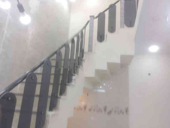 ا🛑لسلام عليكم بيت⭕️ سعر مناسب جدا ❗️جاهز السكن ‼️بناء جديد💯مكان البيت الجزيزة باب اول 💯بشارع النهرين مساحة 90 واجه 5 نزال 18🔑 طابو زارعي سند 25 قرار محكمة انتباه ❤️السعر 105 وبي مجال اتصال واستفسار على رقم ***********💌خابر وتامر امر
