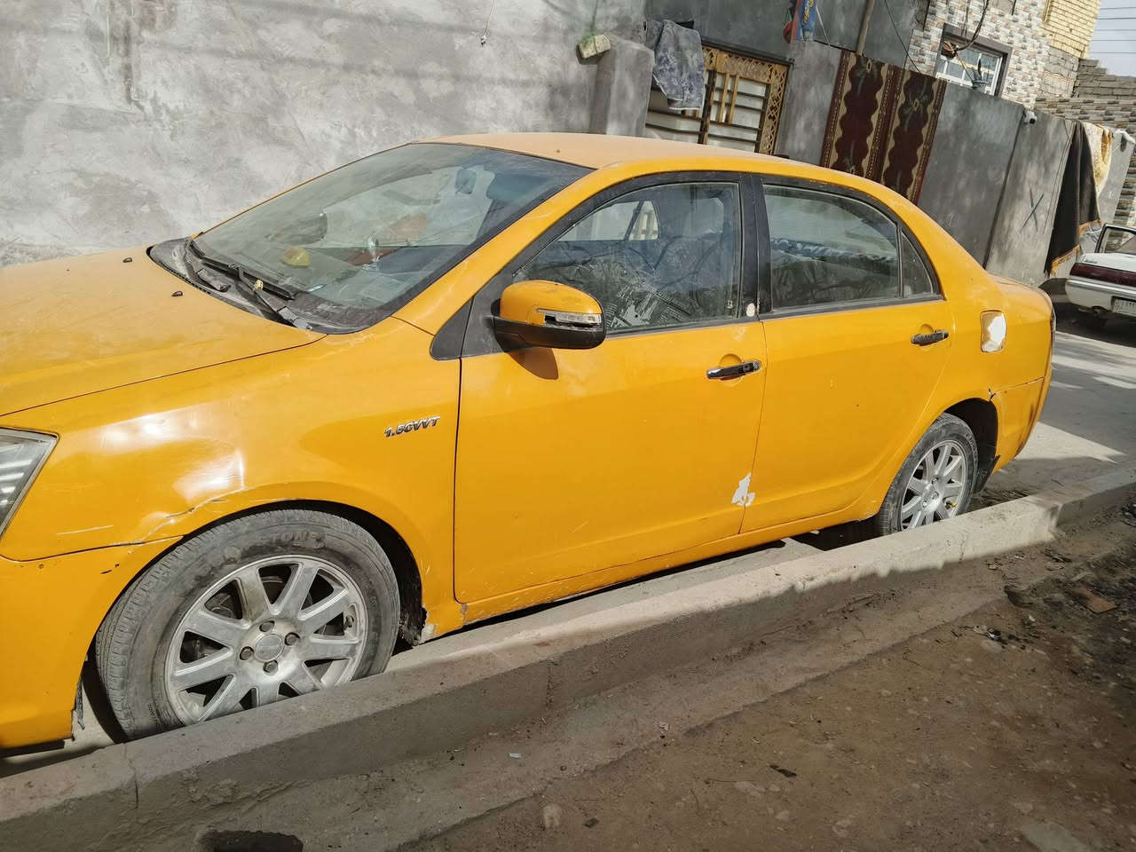 سلام عليكم جلي موبل  2012لبيع ساره عاطل كير فقط عنوان ناصريه الغراف اسعر 30وبها مجال التصال ***********
