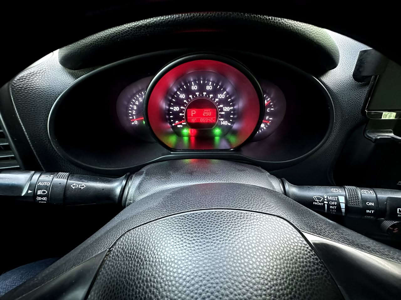 كيا ســـول 2016 وارد أمريكي
محرك 1600 GDI 

اللون أبيض

ماشية  87 ميل 

رقم انكليزي مشروع وطني  19 كربلاء  ،  سنوية بإسمي 

الحادث دعامية وجاملغ و باب خلفي ايسر تصليح وصبغ 

الايرباك  سليم  

السيارة ليبل واحد 

العنوان / بغداد - الدورة 

السعر / 115 $ 

للاتصال / *********** واتساب
