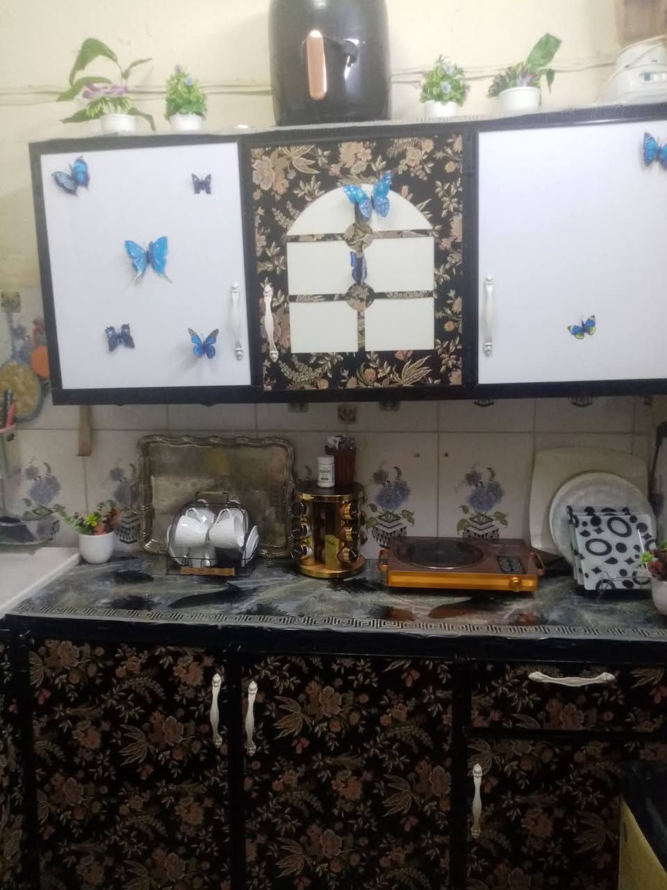 كاونتر نضيف للبيع السعر 200وبي مجال المكان الشرطه الخامسه الاستفسار خاص


**إذا كنت صاحب هذا الإعلان وتريد حذفه لأي سبب، رجاءا أرسل رسالة إلى الدعم الفني**
