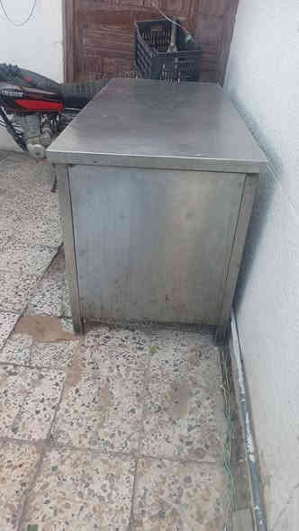 ميز ستنلس ستيل غذائي نظيف قفله ١٥٠ الف حي الاعلام
الطول ١٦٠
العرض ٧٠
***********
