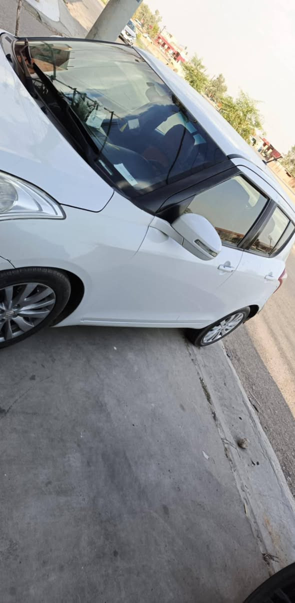 ساسوكى سويفت 2013 كير و مه كينه و ته بريتى شه رت ته نها يه ك جاملخى بؤياخه بيى ژورى سه نه وى نويه سياره كى زؤر خاوينه مالى دؤسته *********** أربيل, العراق
