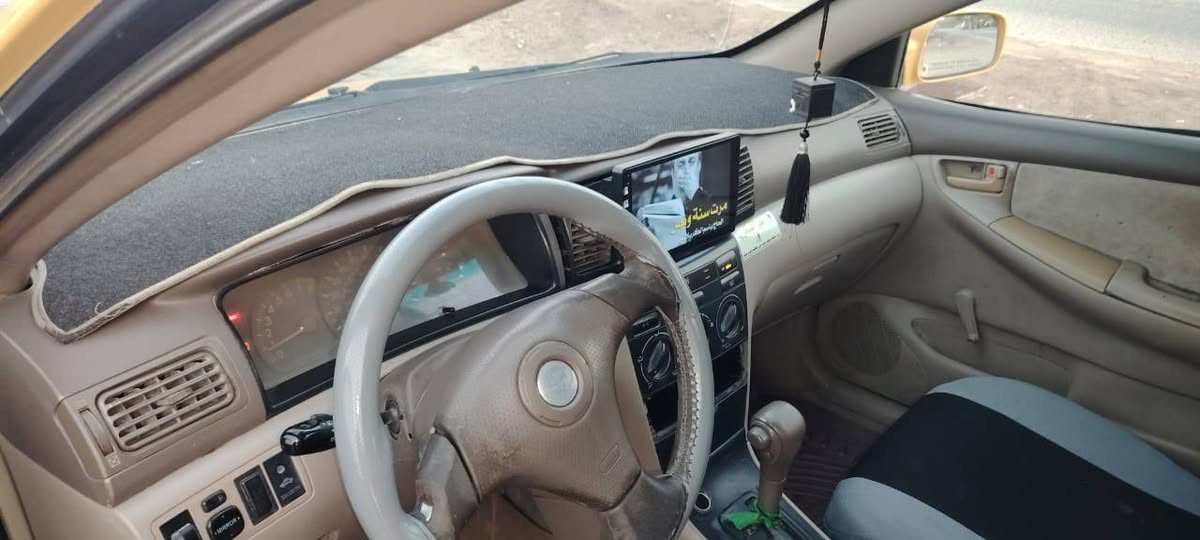 سيارة كورلا نحله للبيع
مكينة 1800
بيها خيط بخار 
سياره حداديه تخم تاير شاشه مُديل 2008 بِ 57 وبيها مجال ***********
