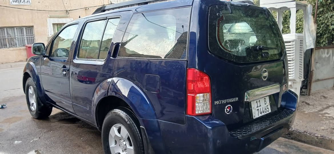 السلام عليكم للبيع اومراوس  نيسان بافندرموديل 2006 وارد ياباني صبغ حزام للجمالية سبعة راكب  كيرمكينة حاويه 3 قطع تبريد صدرجديد رقم دولي بغداد لسعر 65 مكان بغداد ***********
